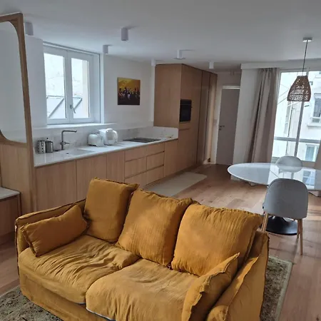 Cozy Centre, 5 Mins Louvre Apartment Paris